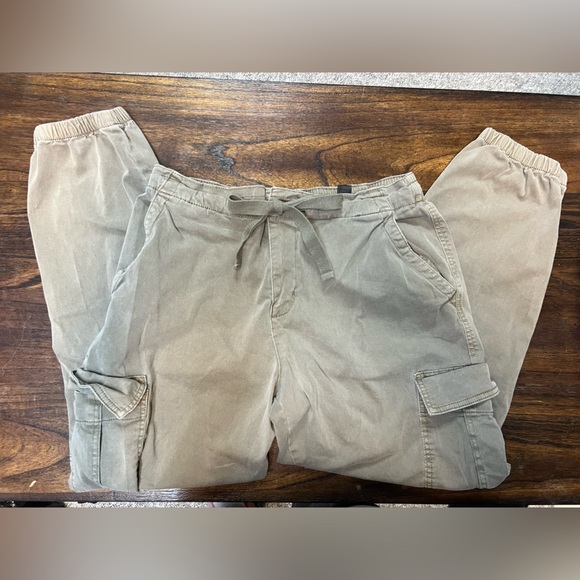 Women’s Cargopants - Picture 1 of 3